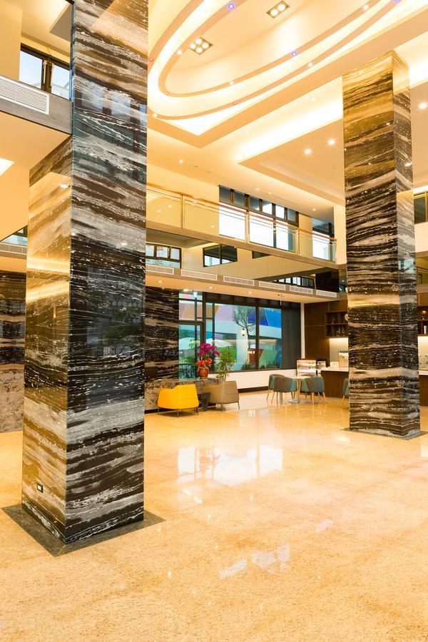 V-Hotel Taitung Экстерьер фото